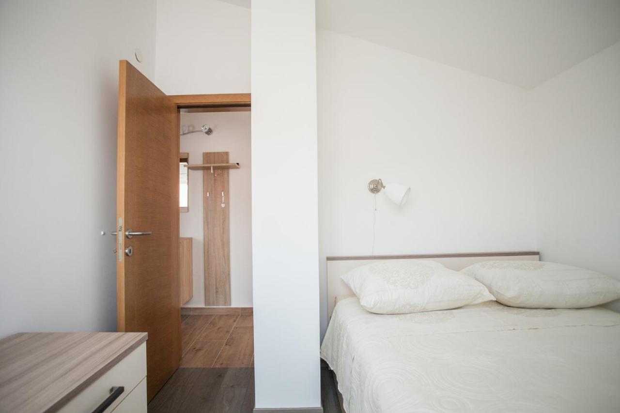 Apartment Zeljana 斯拉汀 外观 照片