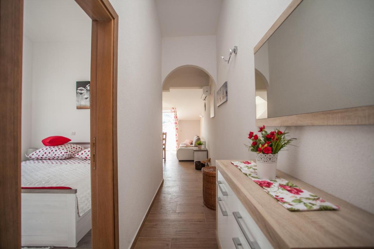 Apartment Zeljana 斯拉汀 外观 照片