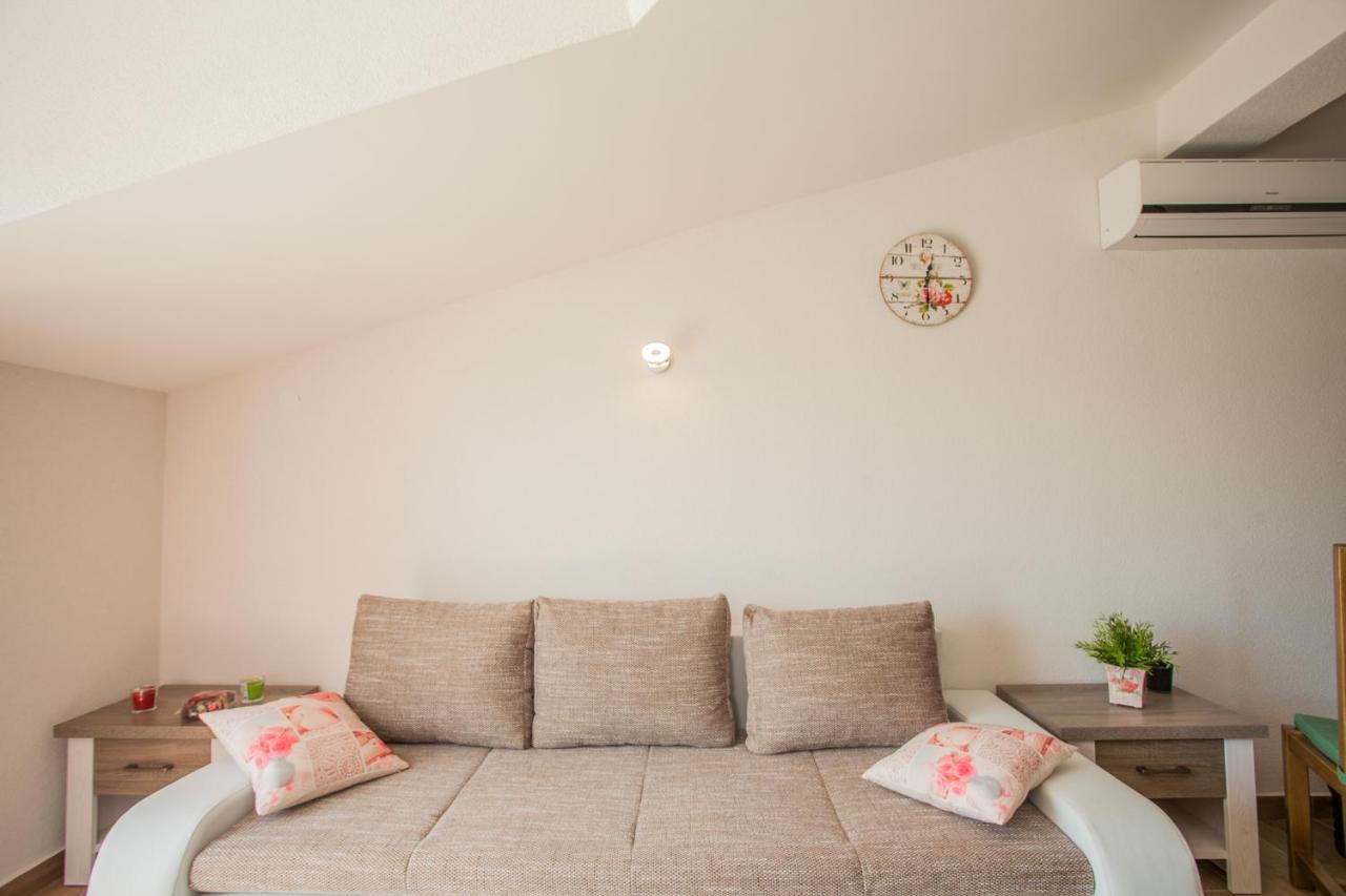 Apartment Zeljana 斯拉汀 外观 照片